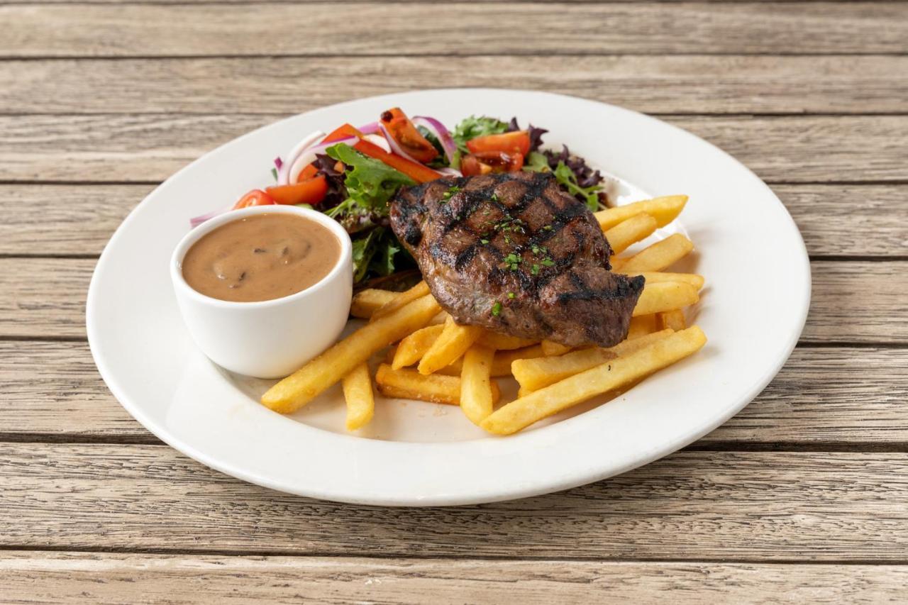 Crown Hotel Surry Hills Сидни Екстериор снимка