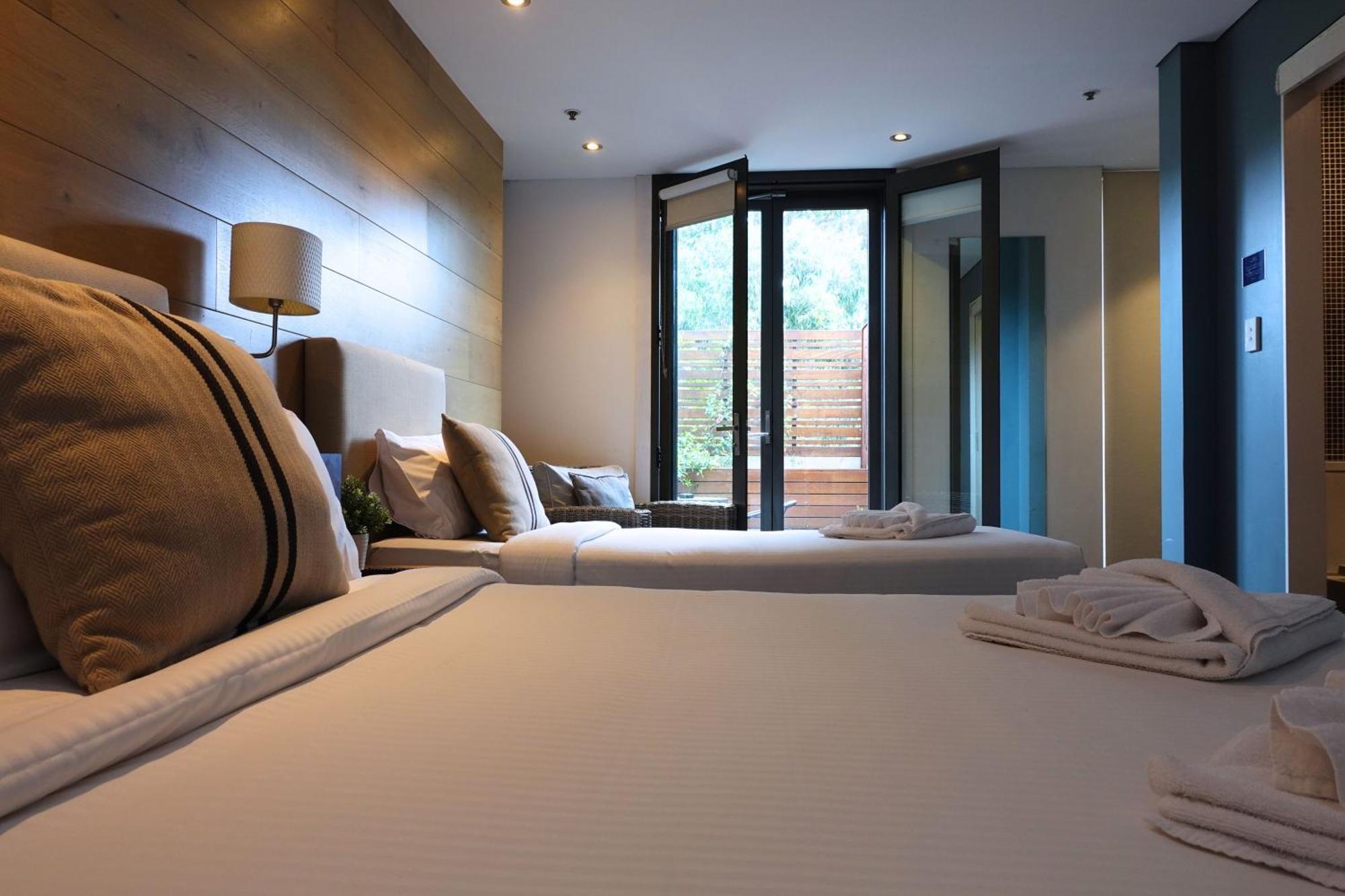 Crown Hotel Surry Hills Сидни Екстериор снимка