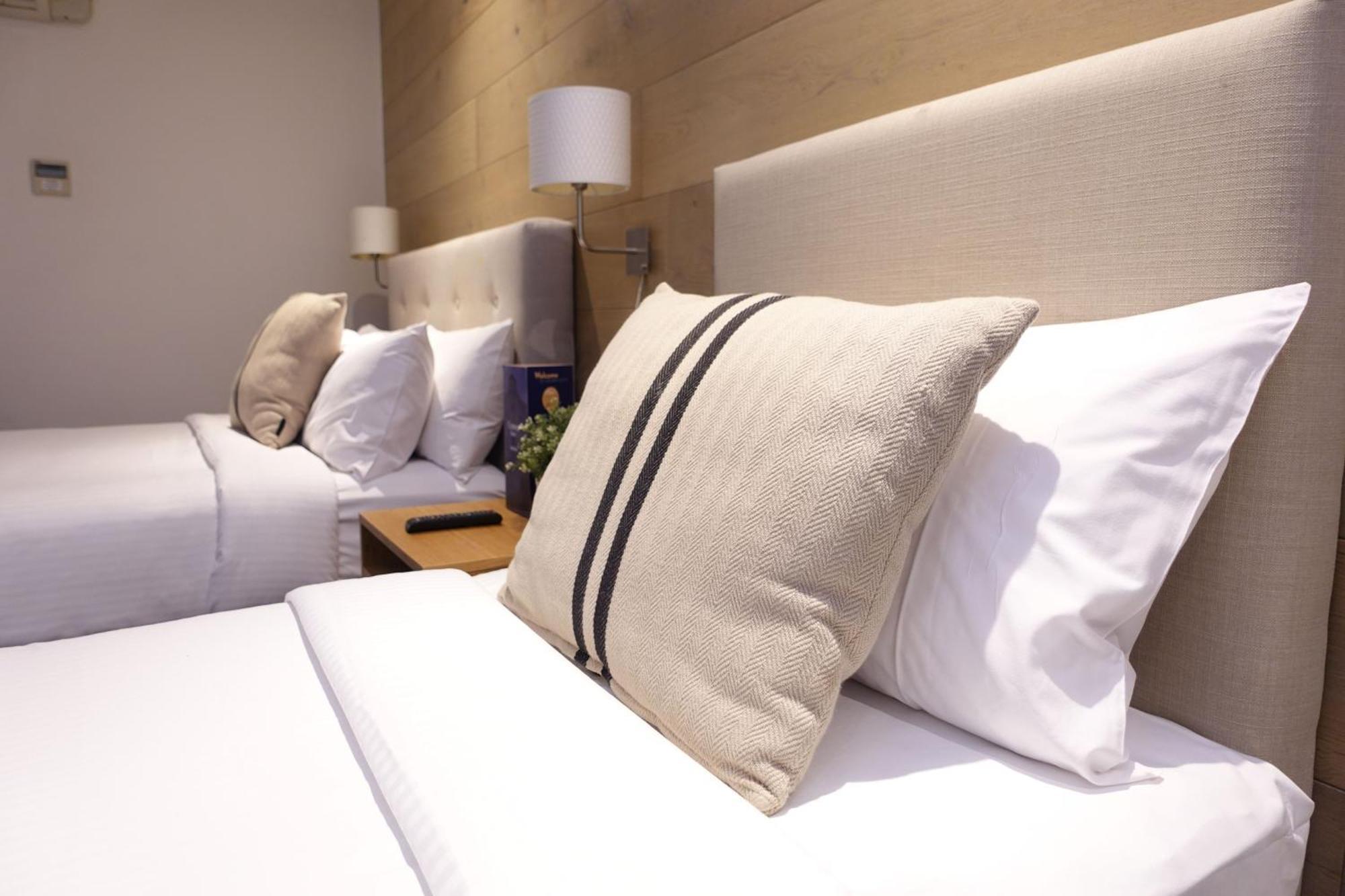 Crown Hotel Surry Hills Сидни Екстериор снимка