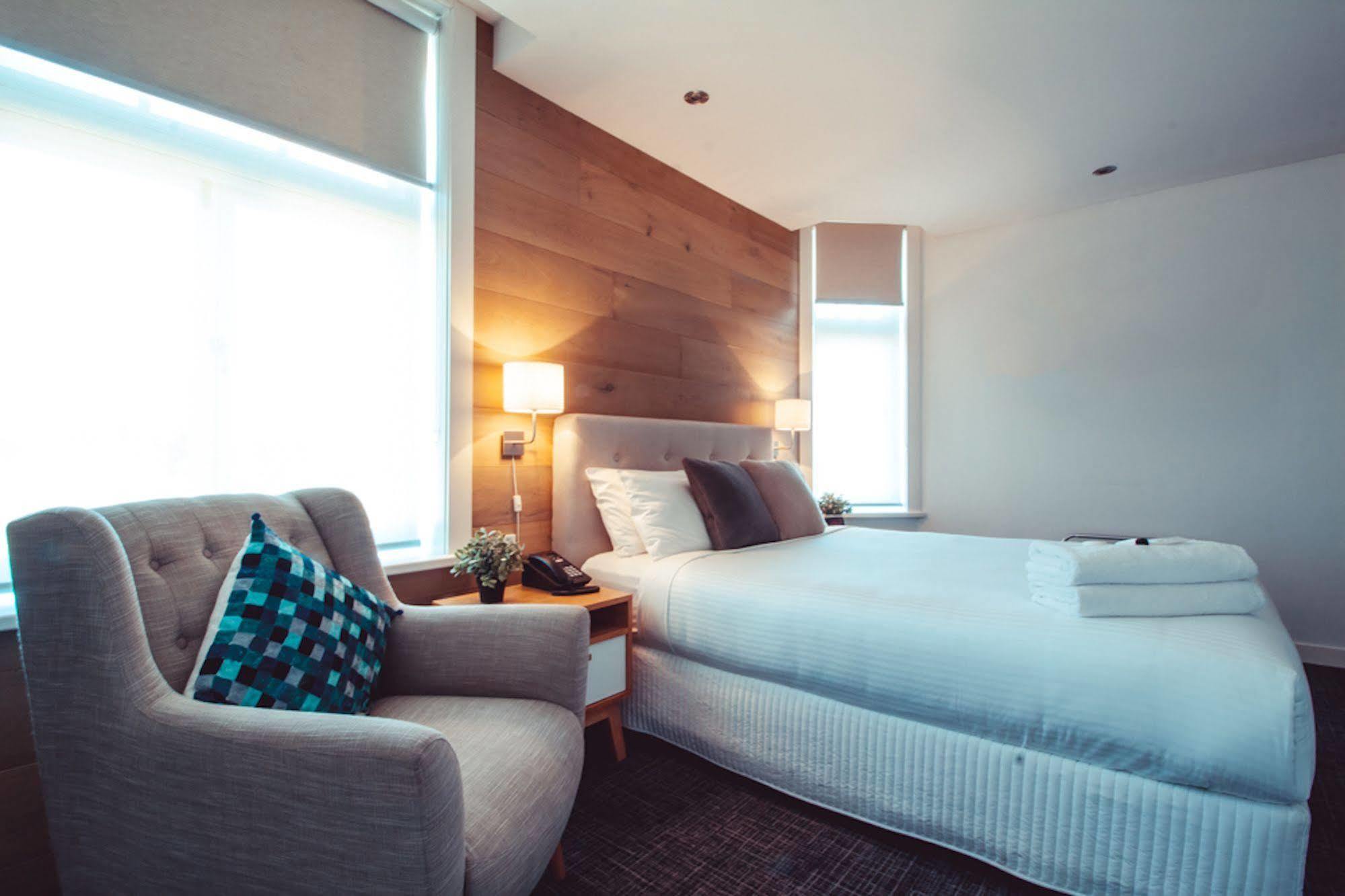 Crown Hotel Surry Hills Сидни Екстериор снимка