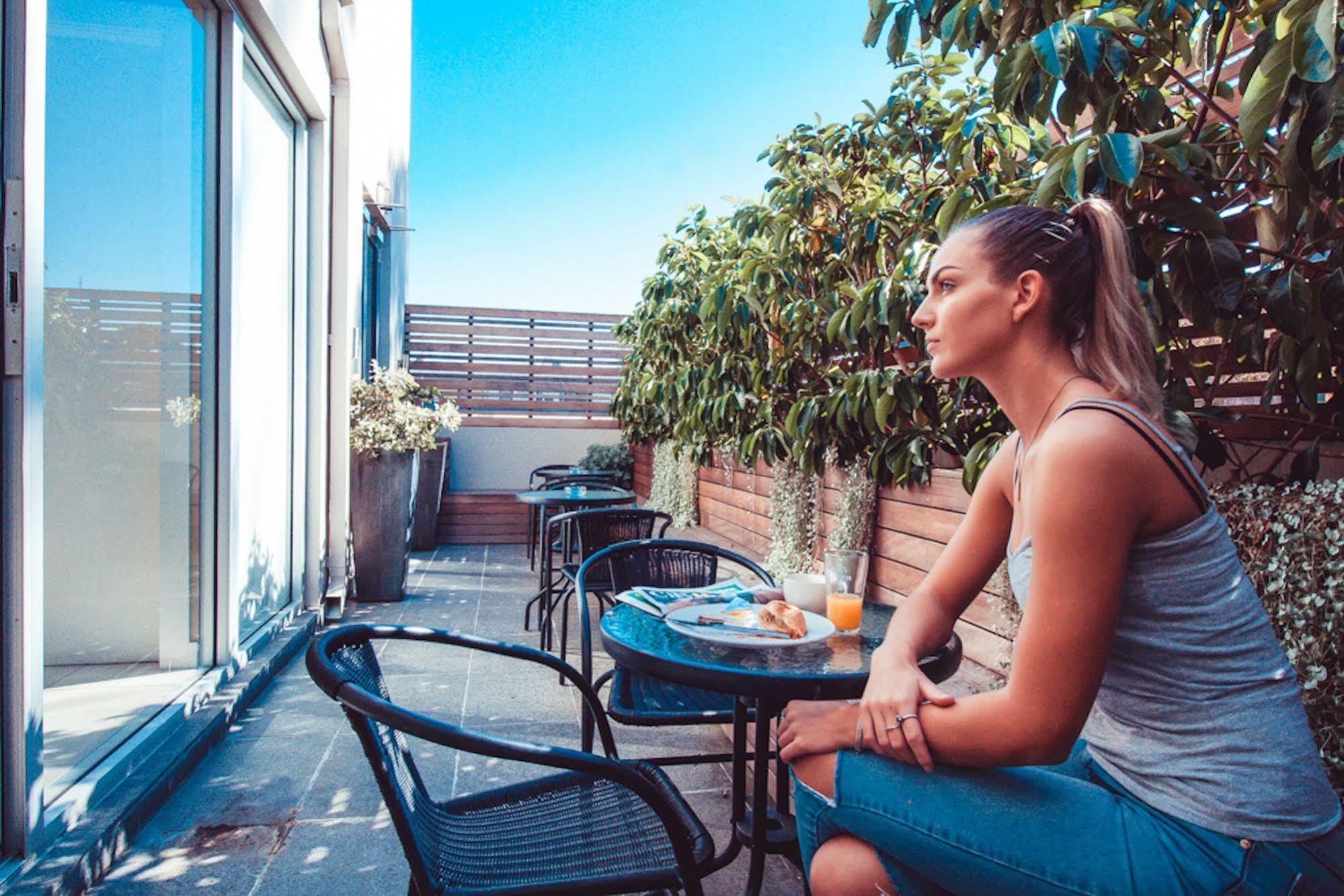 Crown Hotel Surry Hills Сидни Екстериор снимка