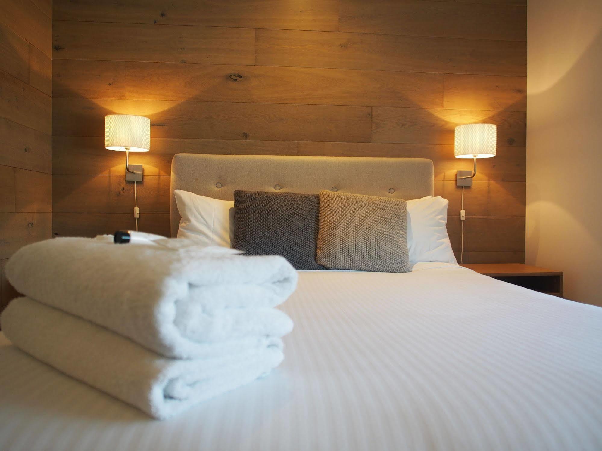 Crown Hotel Surry Hills Сидни Екстериор снимка