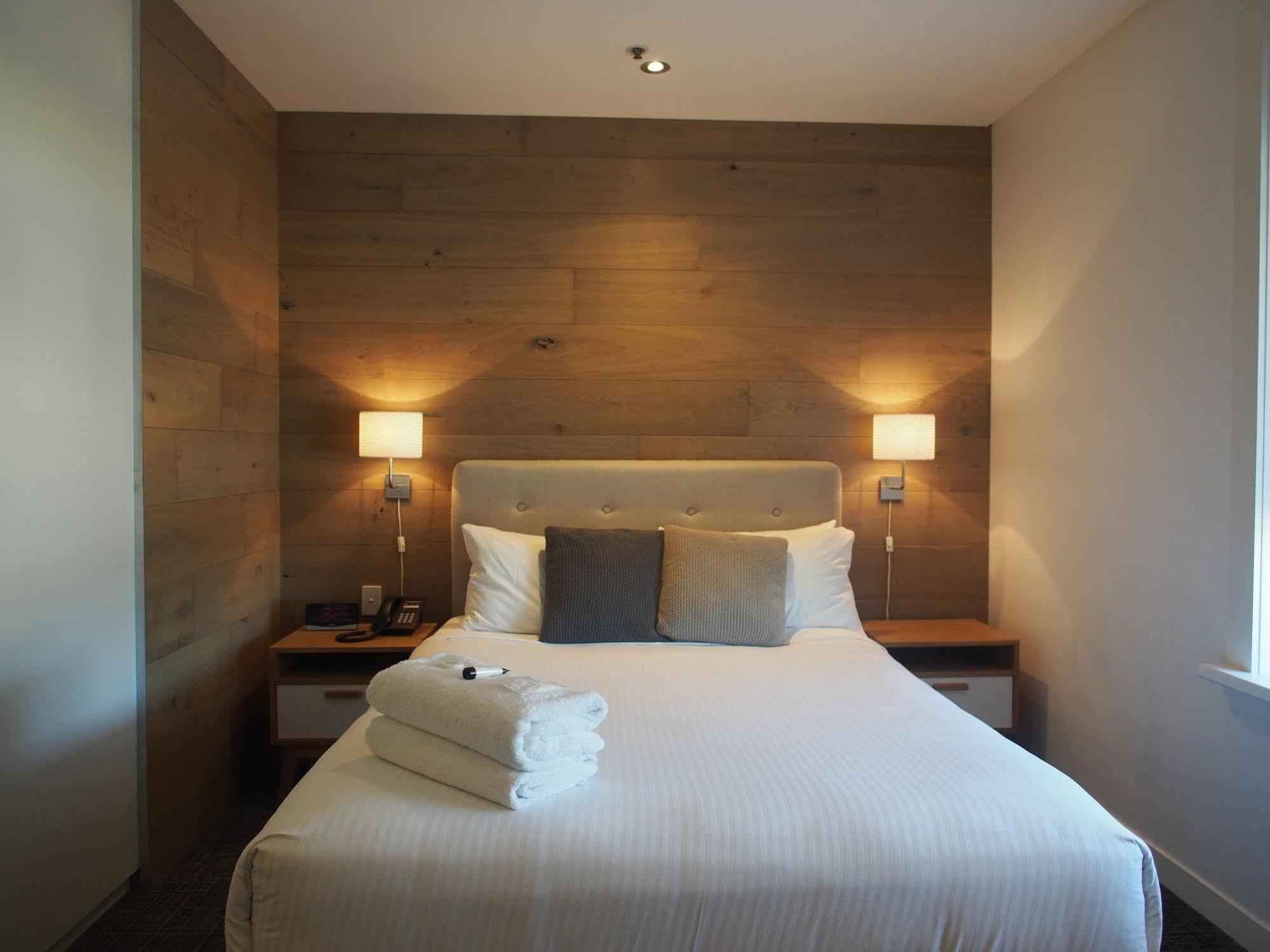 Crown Hotel Surry Hills Сидни Екстериор снимка